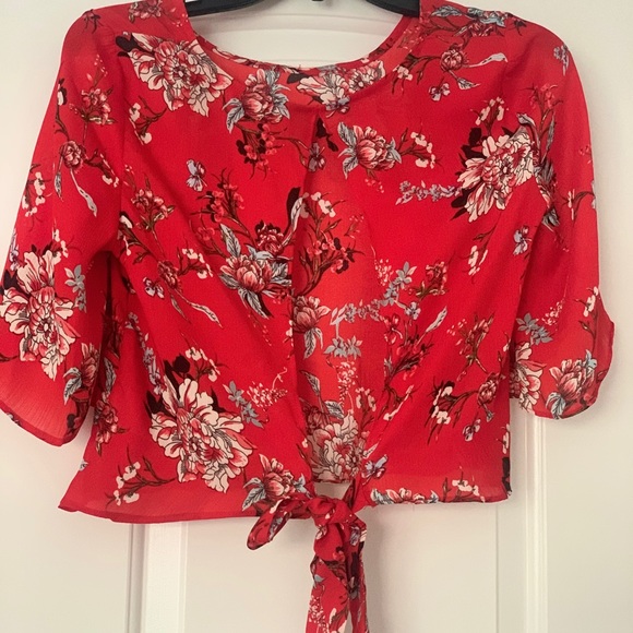 Red blouse - Picture 3 of 3